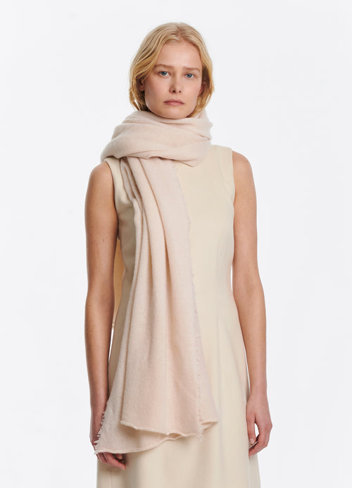 SCHOENBACH cashmere scarf in ivory, front view