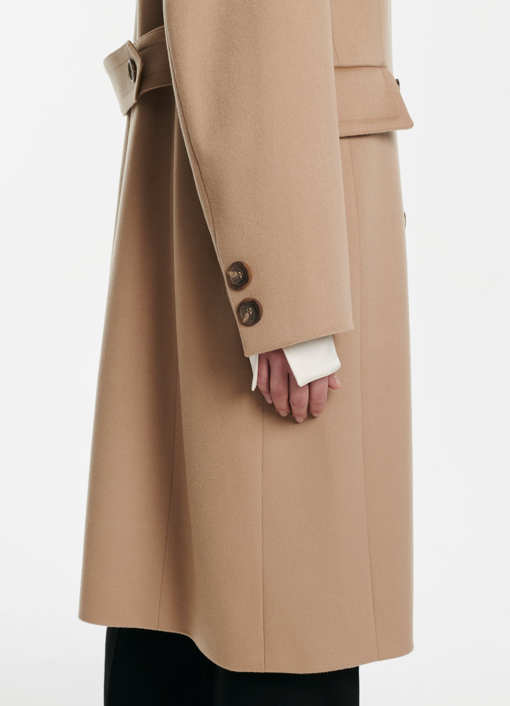 SCHOENBACH double-breasted baby camel hair coat in beige, sleeve detail