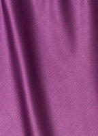 Satin midi skirt in light purple detail of smooth satin texture and fluid finish