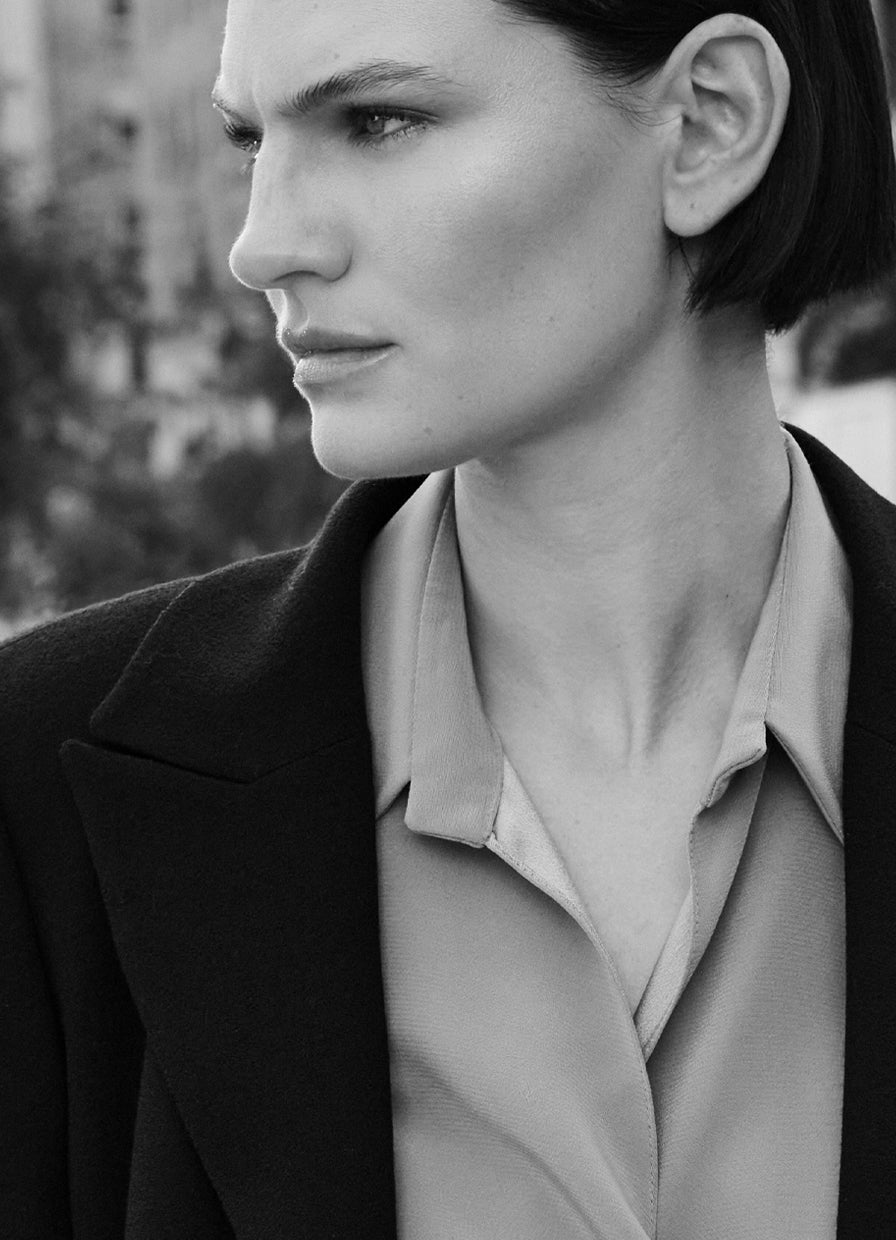 Close up of model Sophie Grace Hirsch wearing SCHOENBACH tailoring