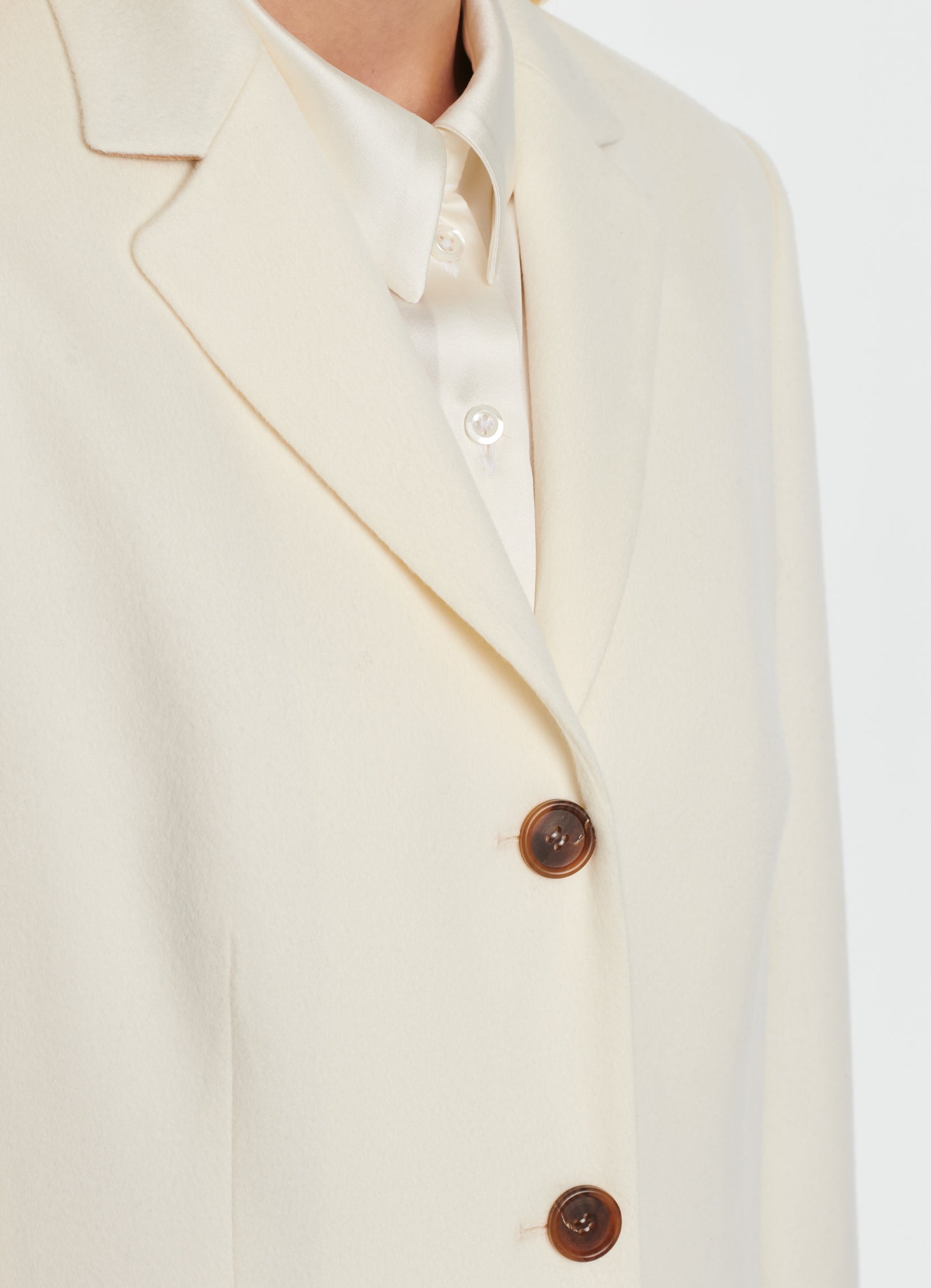 SCHOENBACH stretch-virgin wool car coat in off-white, button detail